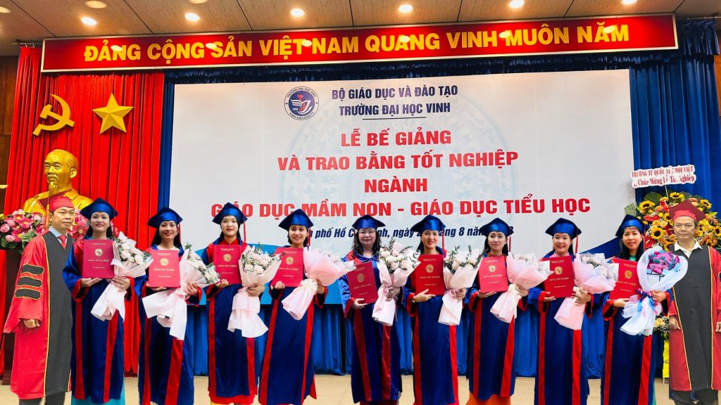 Sinh viên dự Lễ tốt nghiệp ngành Giáo dục tiểu học năm 2023